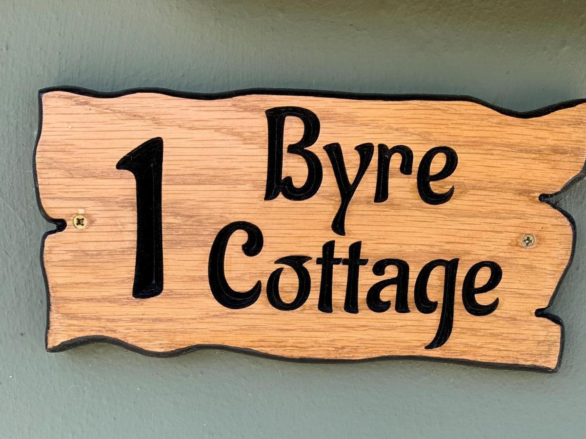 קרדיגן Byre Cottages & Log Cabin מראה חיצוני תמונה